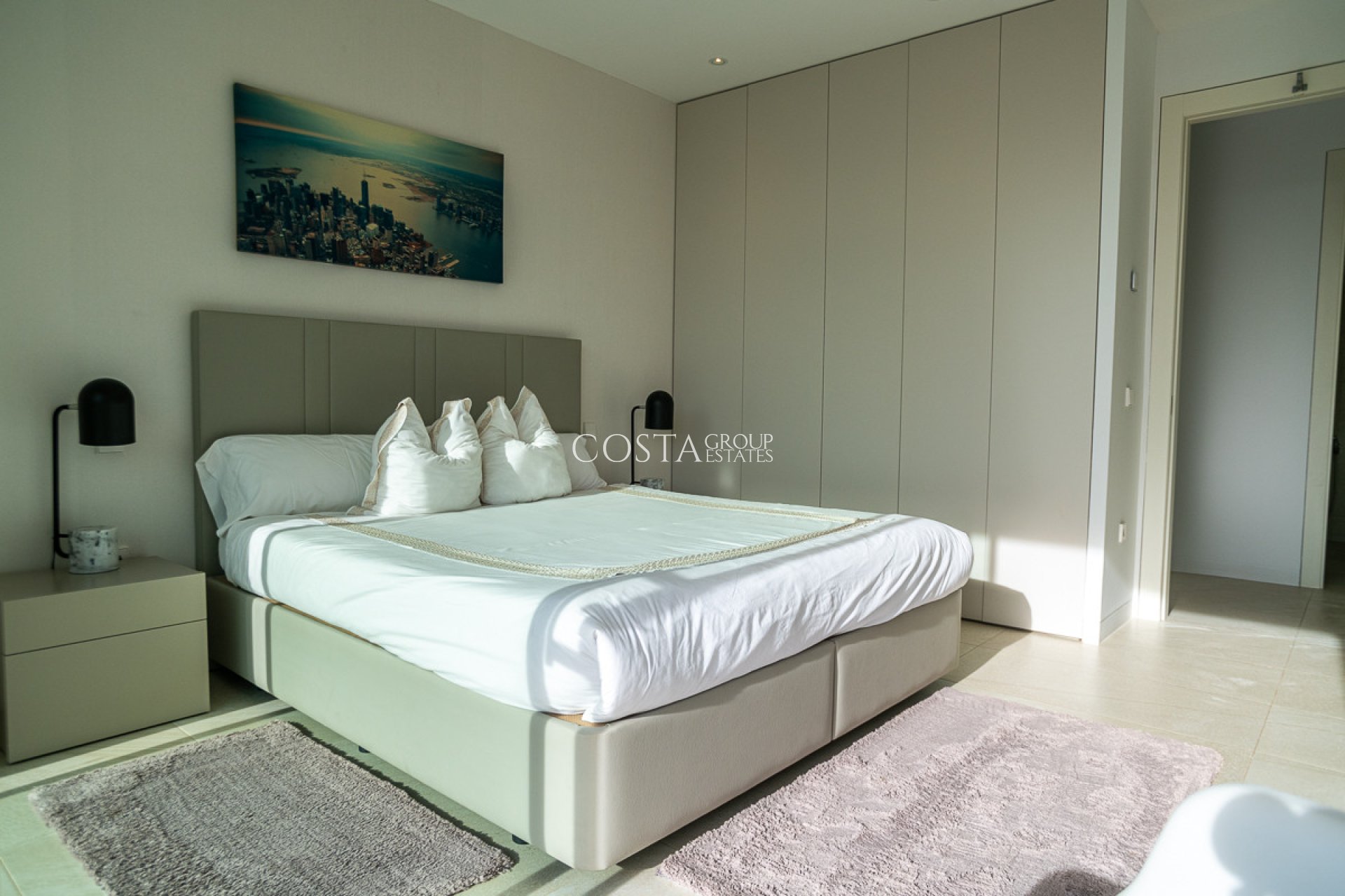 Resale - Villa -
Orihuela - Las Colinas Golf
