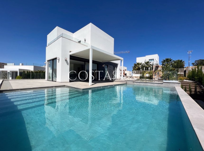Resale - Villa -
Orihuela - Las Colinas Golf