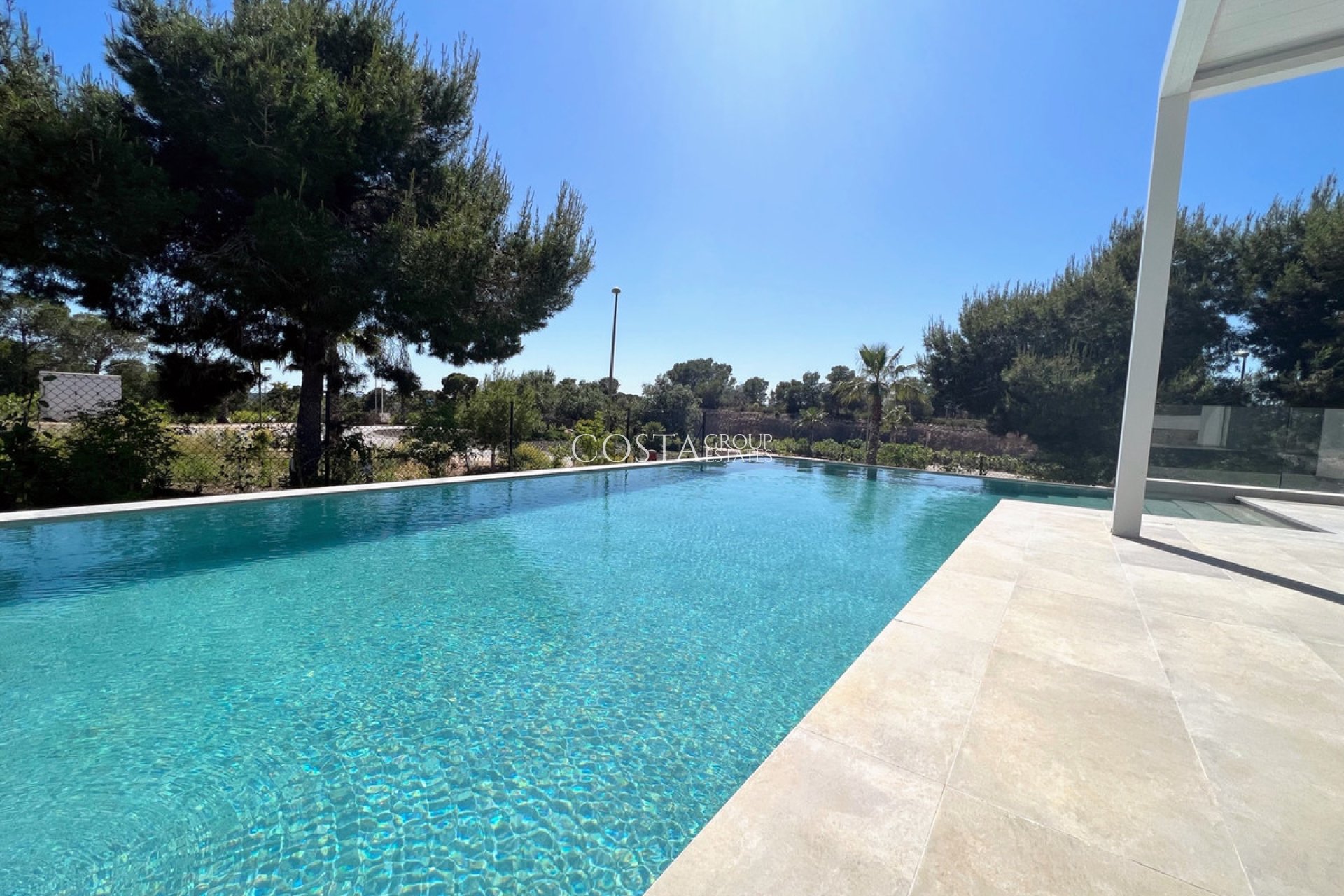 Resale - Villa -
Orihuela - Las Colinas Golf
