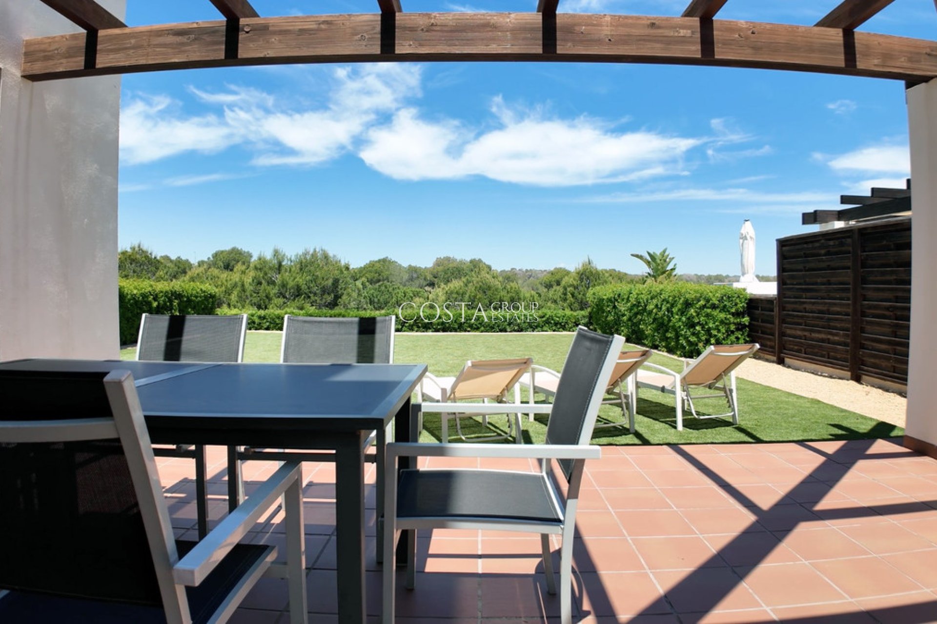 Resale - Villa -
Orihuela - Las Colinas Golf
