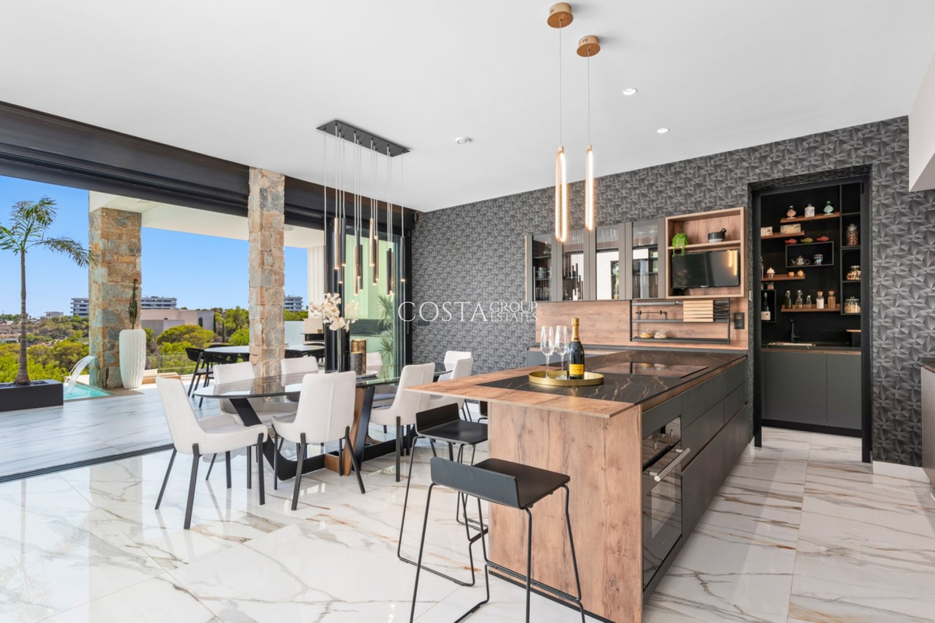 Resale - Villa -
Orihuela - Las Colinas Golf