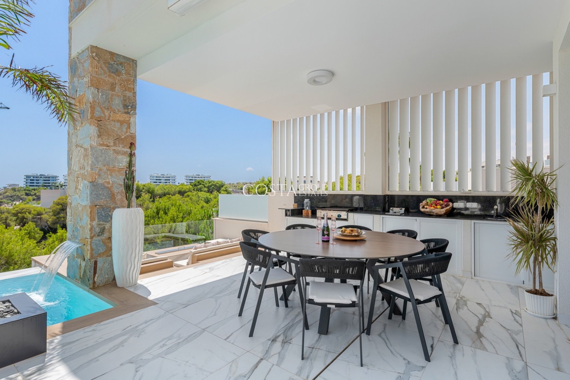 Resale - Villa -
Orihuela - Las Colinas Golf