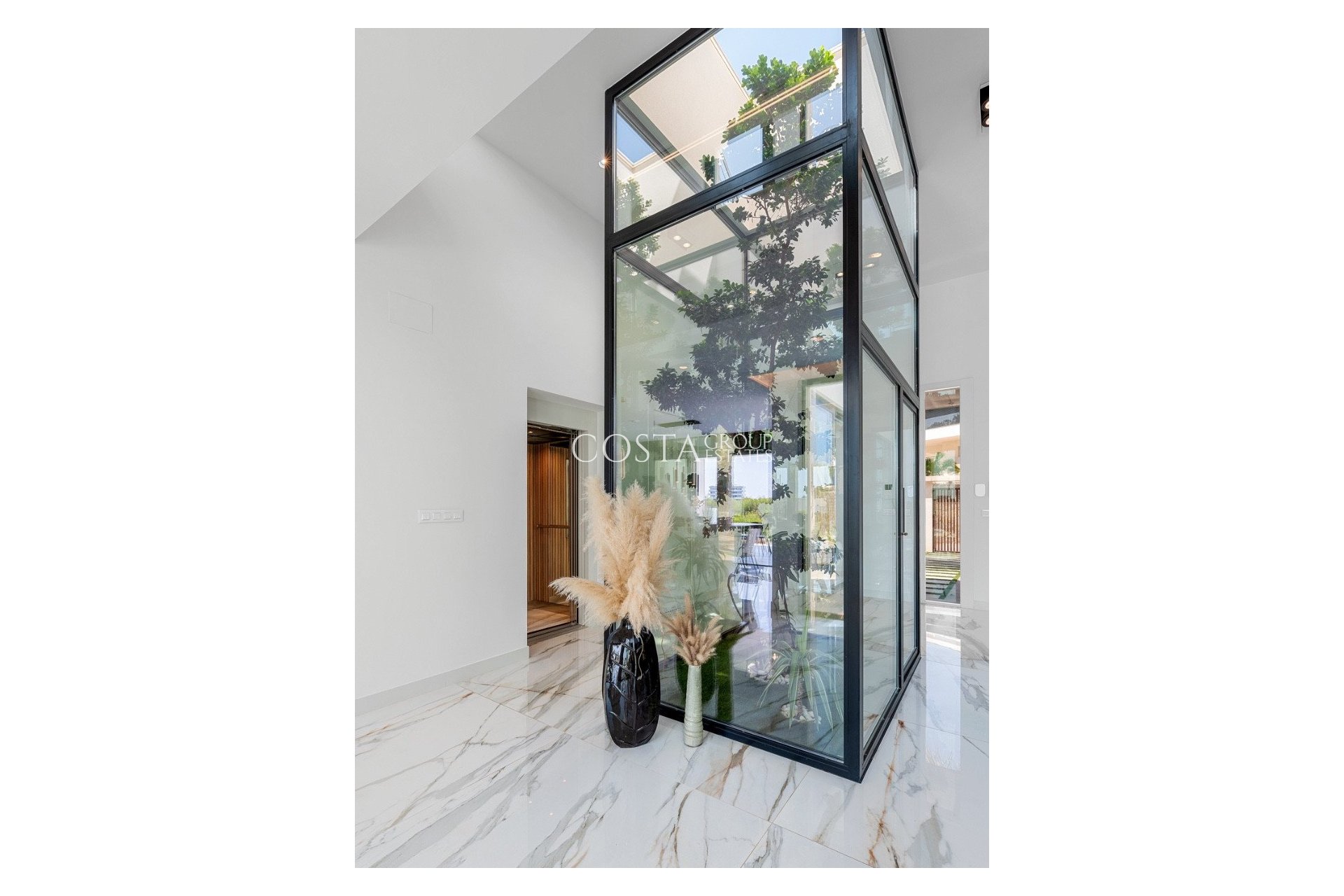 Resale - Villa -
Orihuela - Las Colinas Golf