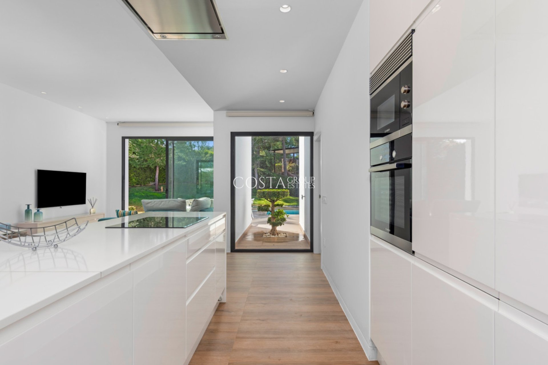 Resale - Villa -
Orihuela - Las Colinas Golf