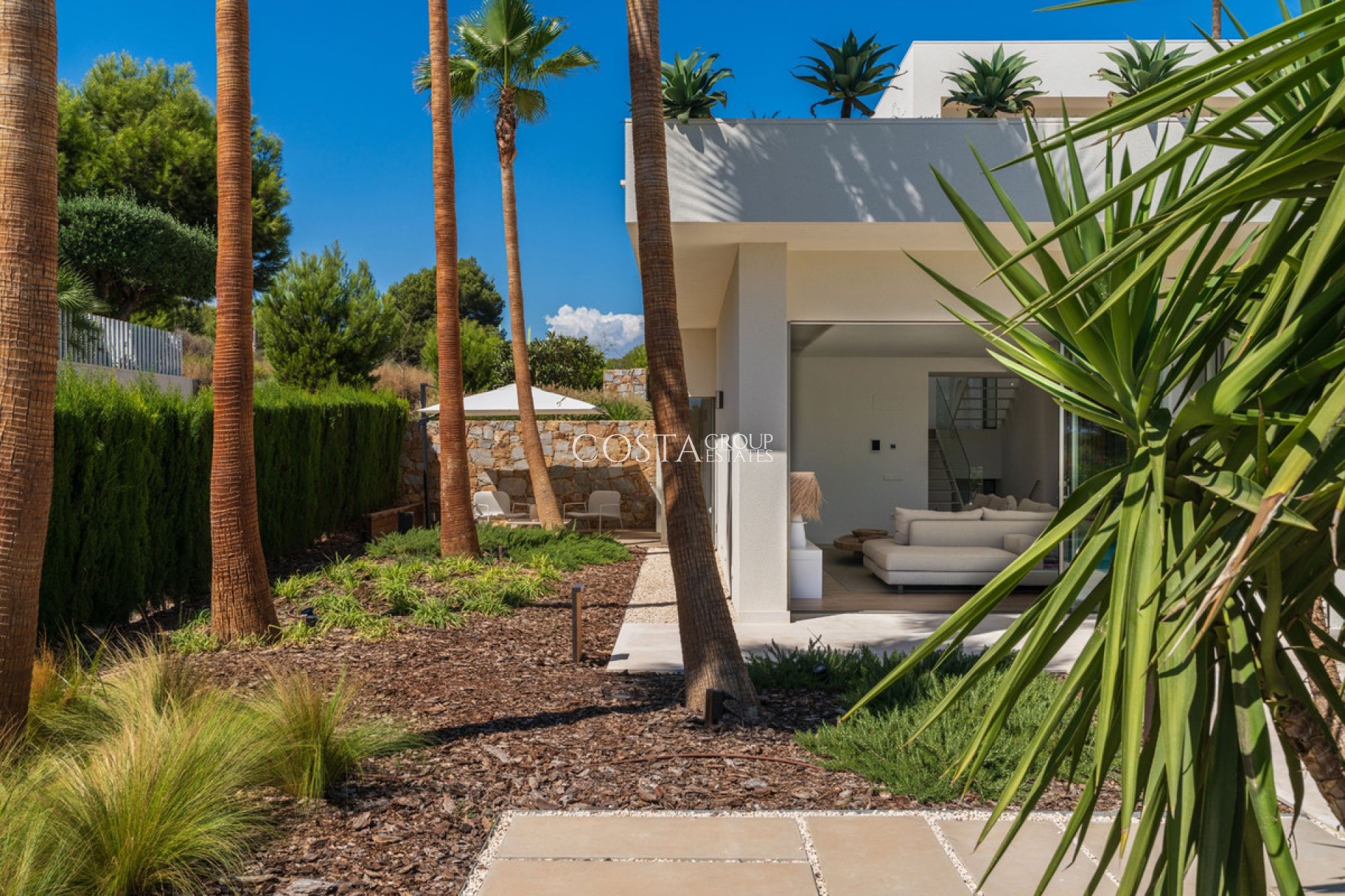 Resale - Villa -
Orihuela - Las Colinas Golf