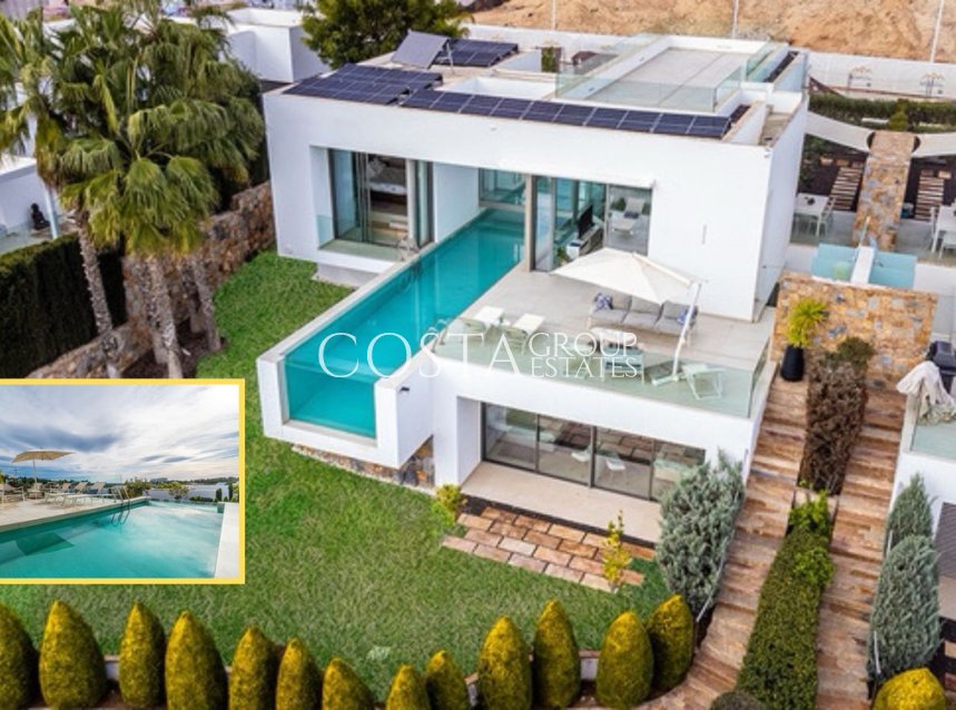 Resale - Villa -
Orihuela - Las Colinas Golf