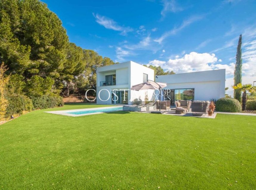 Resale - Villa -
Orihuela - Las Colinas Golf
