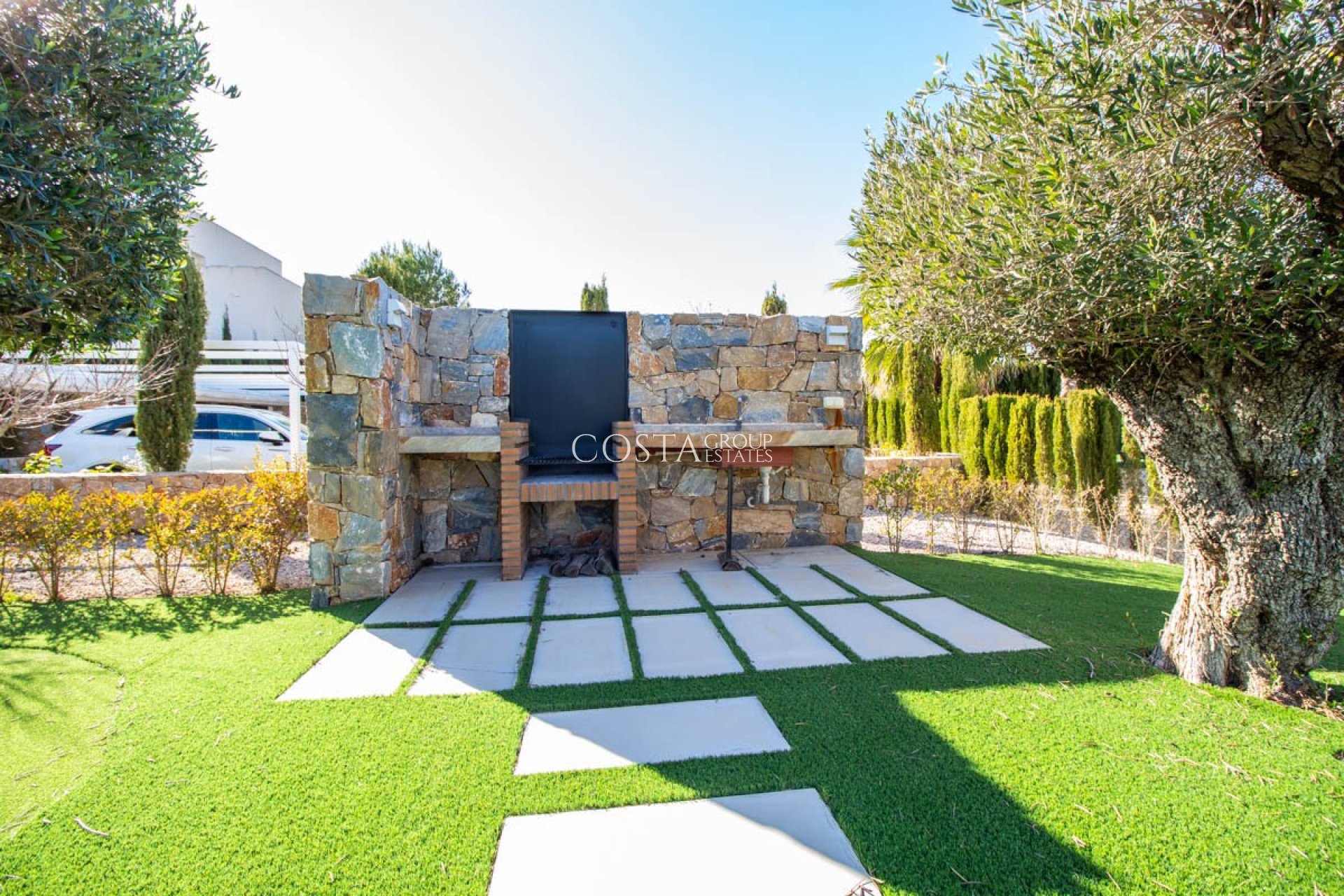 Resale - Villa -
Orihuela - Las Colinas Golf