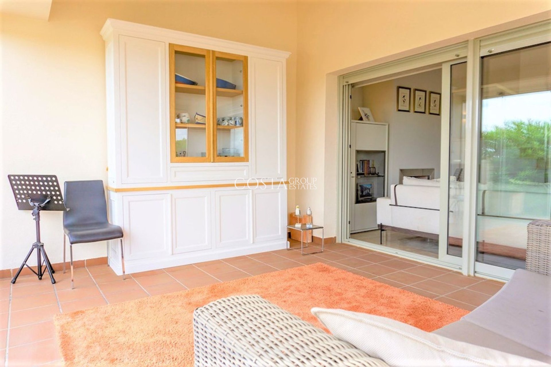 Resale - Villa -
Orihuela - Las Colinas Golf