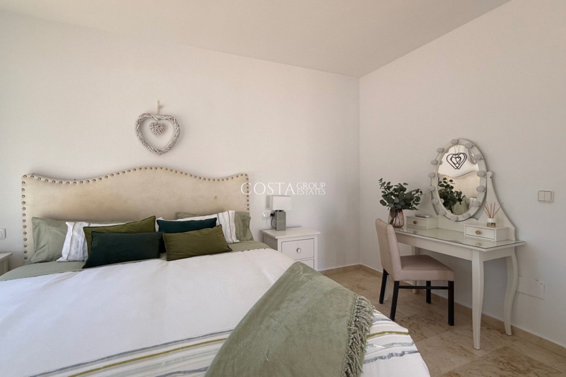Resale - Villa -
Orihuela - Las Ramblas Golf
