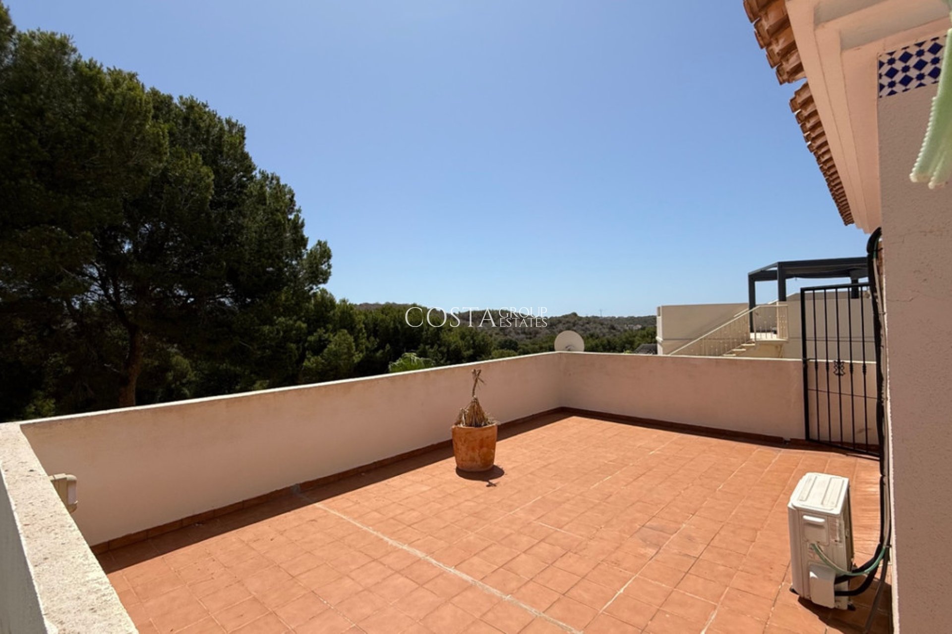 Resale - Villa -
Orihuela - Las Ramblas Golf