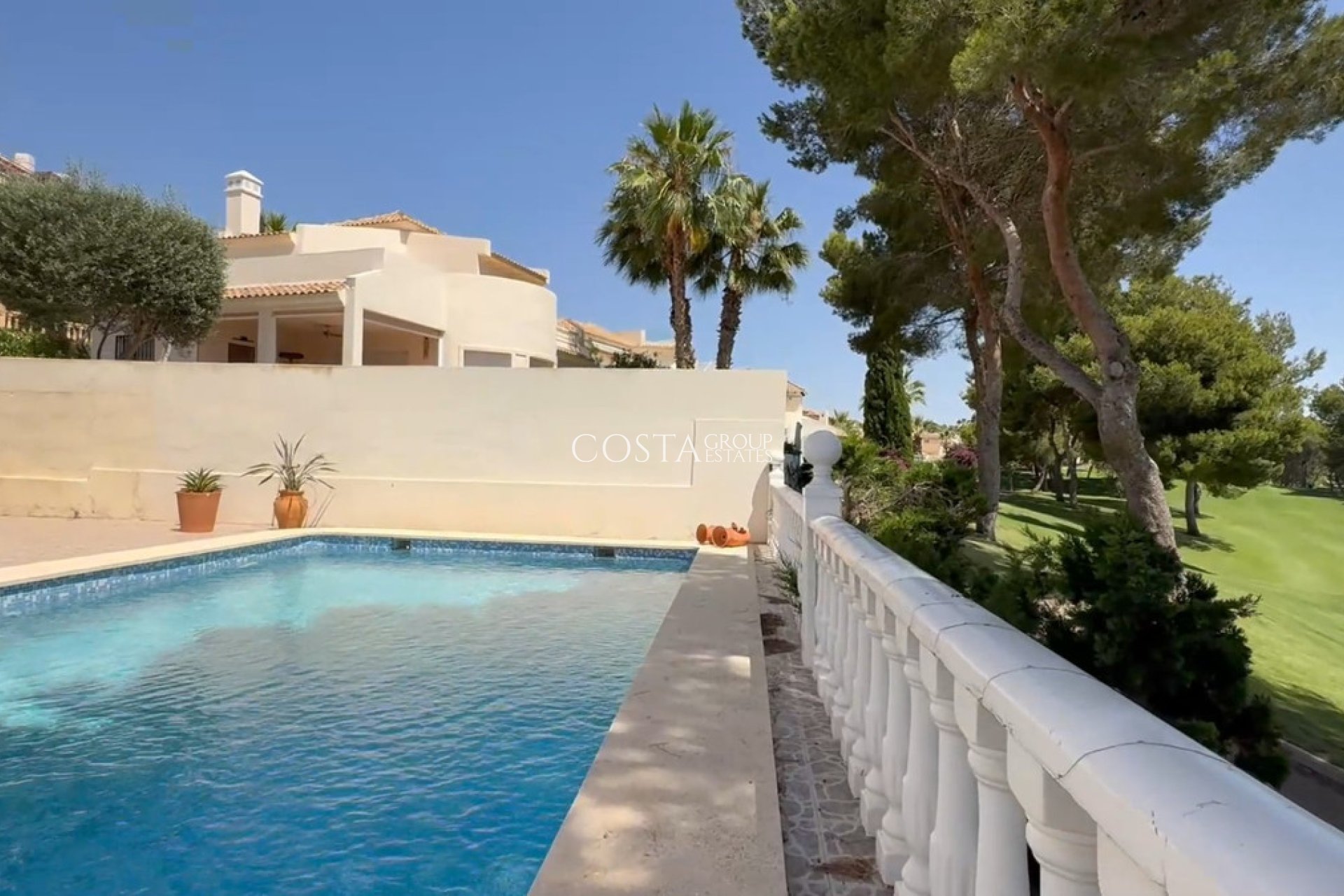 Resale - Villa -
Orihuela - Las Ramblas Golf