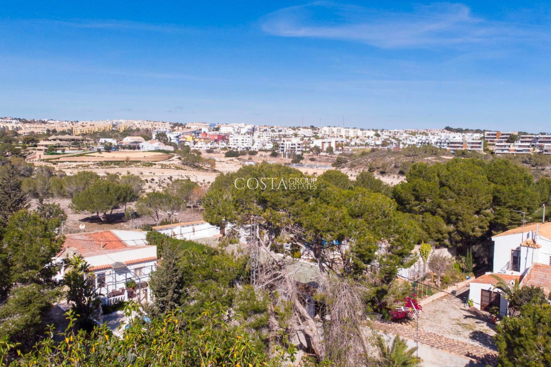 Resale - Villa -
Orihuela - Lomas de Cabo Roig