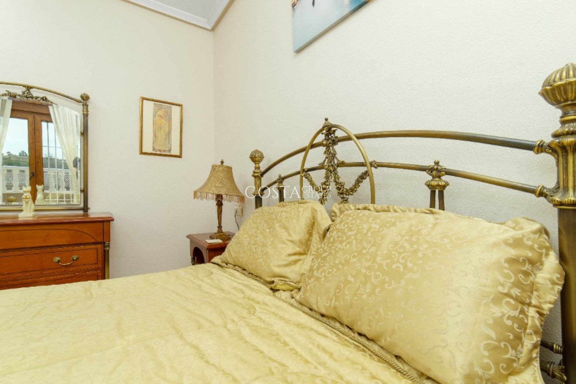 Resale - Villa -
Orihuela - Los Altos
