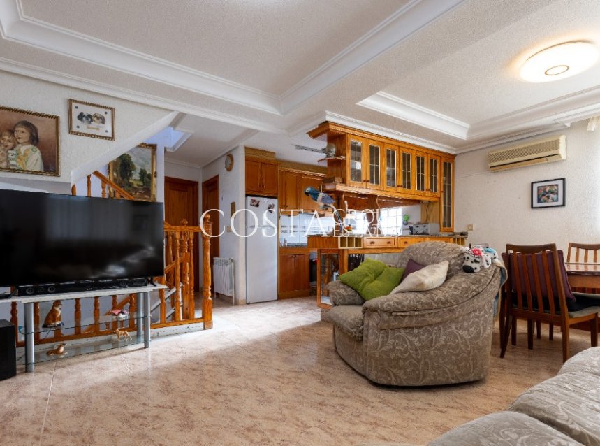 Resale - Villa -
Orihuela - Los Altos