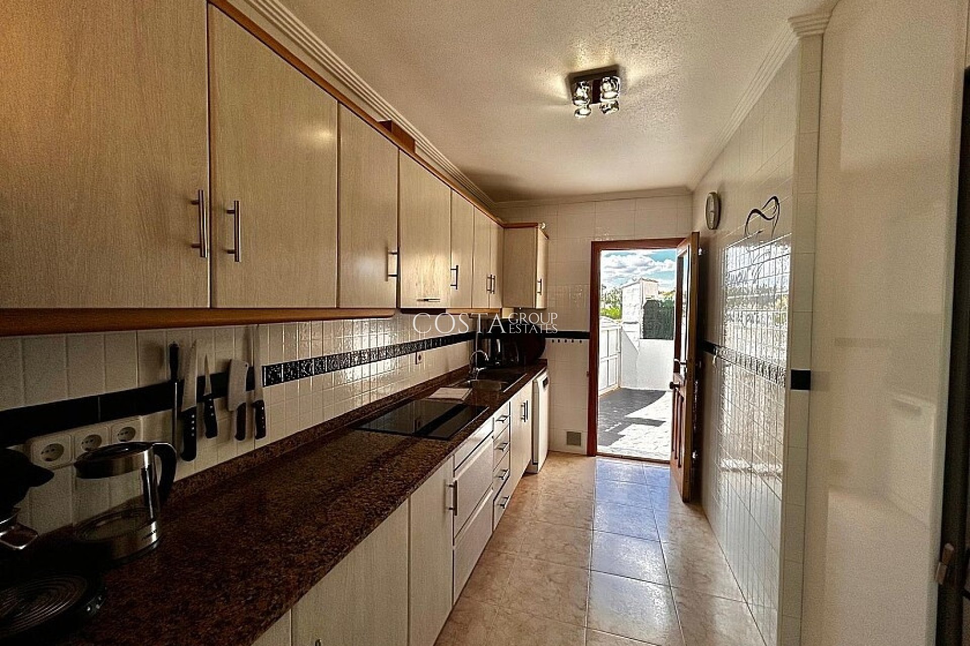 Resale - Villa -
Orihuela - Los Altos