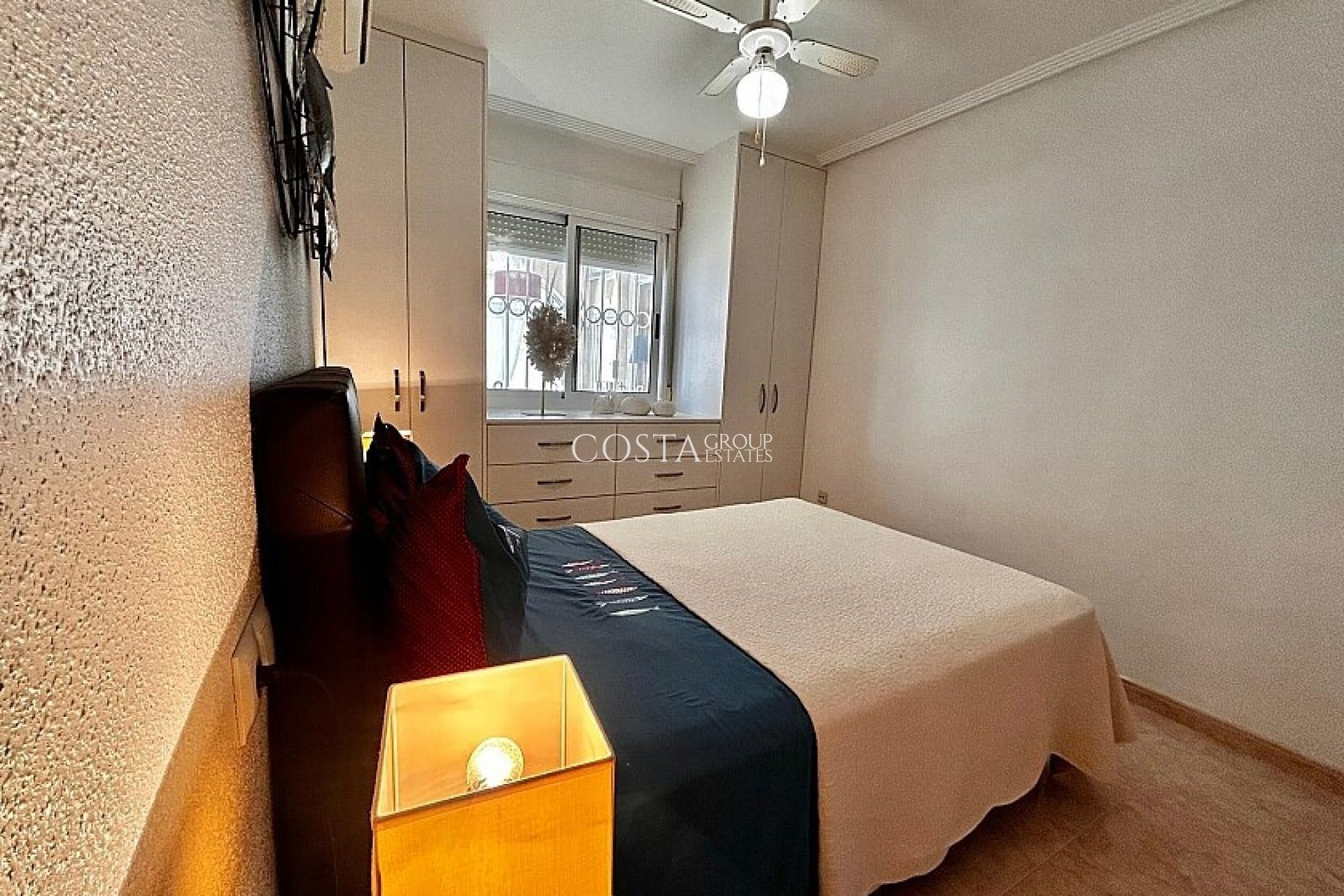 Resale - Villa -
Orihuela - Los Altos
