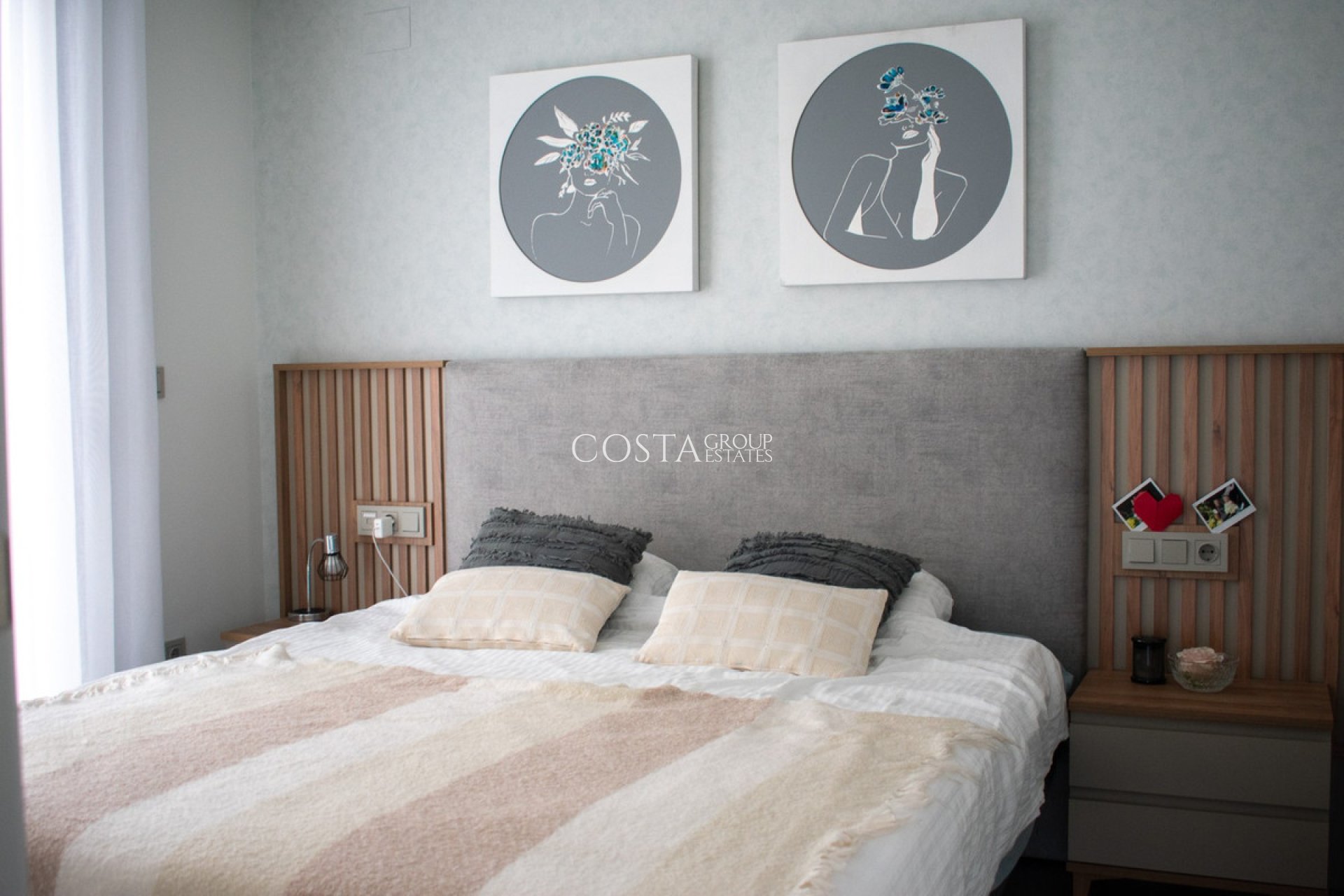 Resale - Villa -
Orihuela - Los Altos