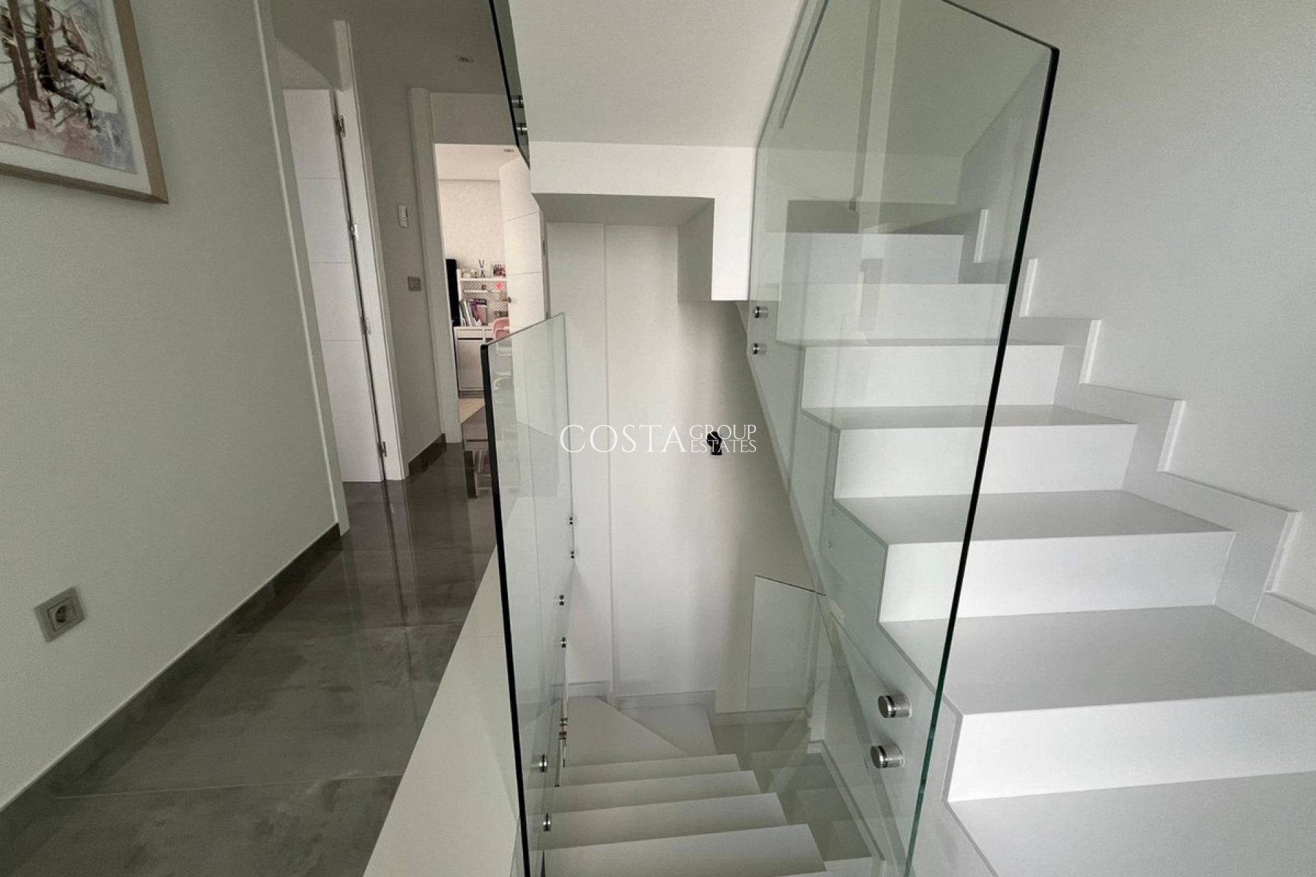 Resale - Villa -
Orihuela - Los Altos