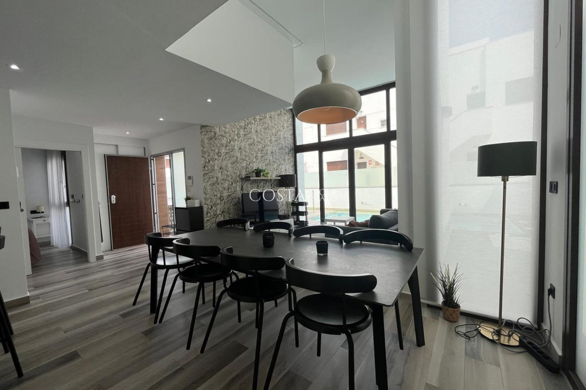 Resale - Villa -
Orihuela - Los Balcones