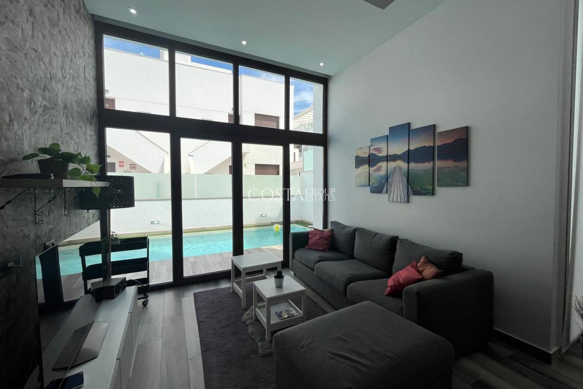 Resale - Villa -
Orihuela - Los Balcones