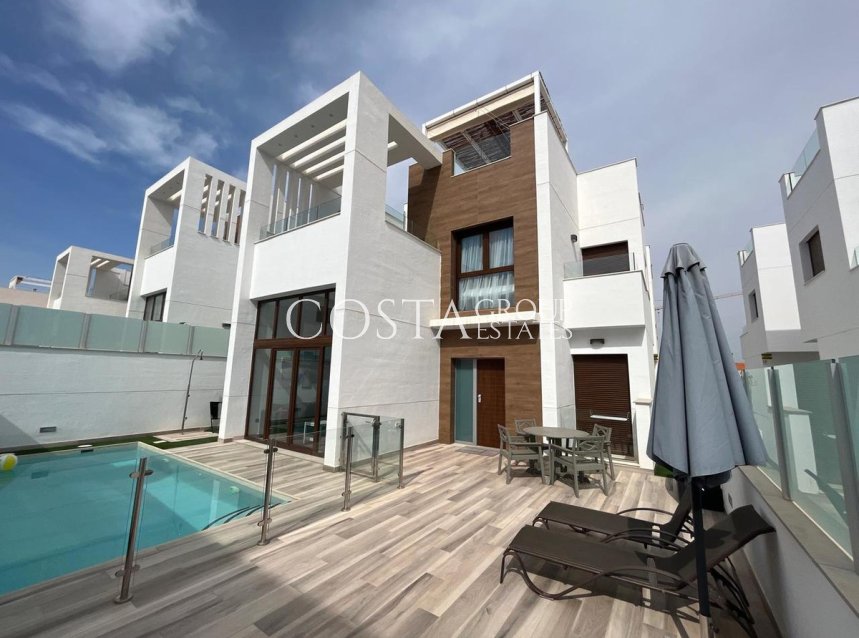 Resale - Villa -
Orihuela - Los Balcones