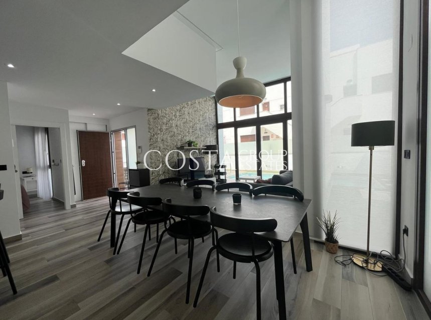 Resale - Villa -
Orihuela - Los Balcones