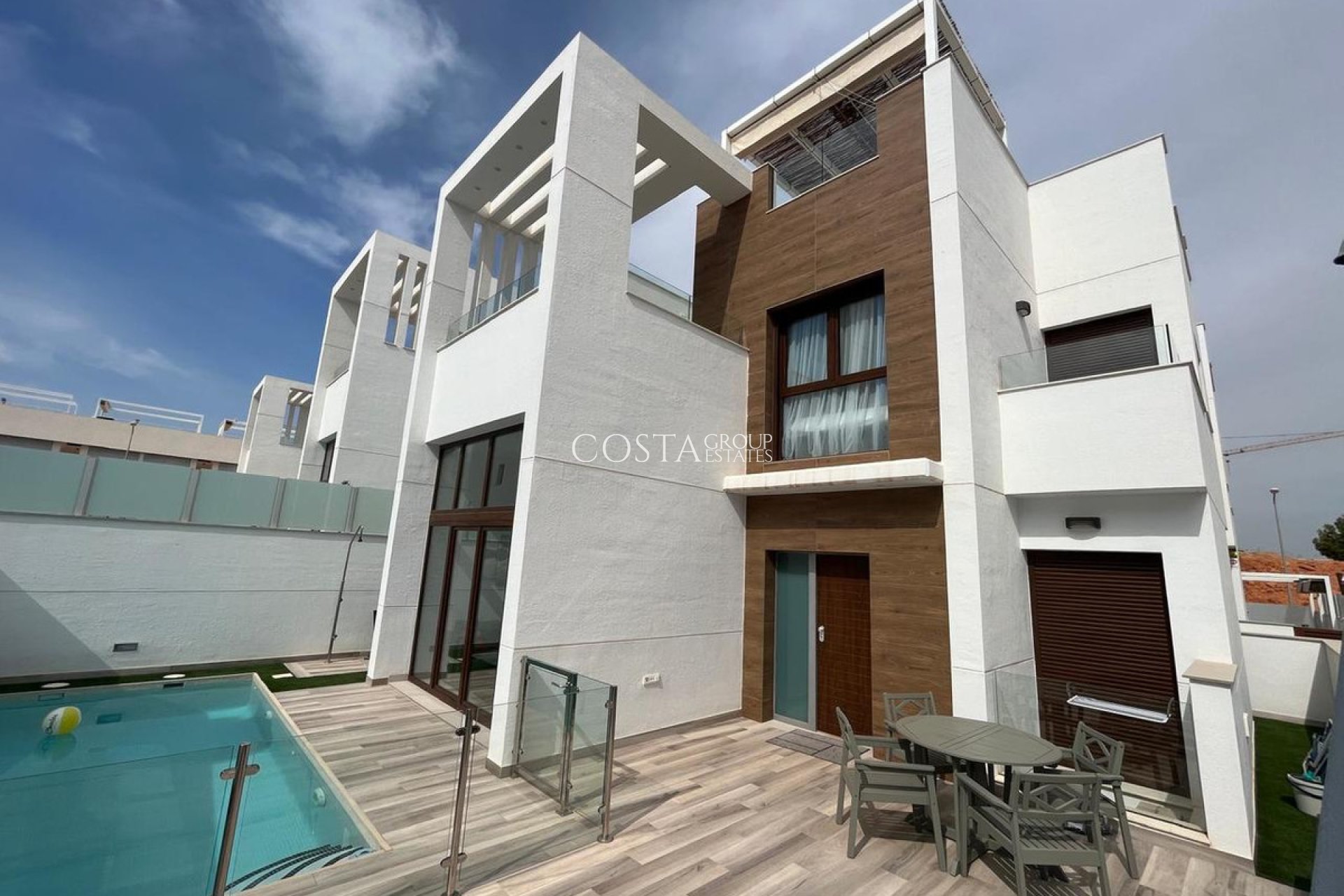 Resale - Villa -
Orihuela - Los Balcones