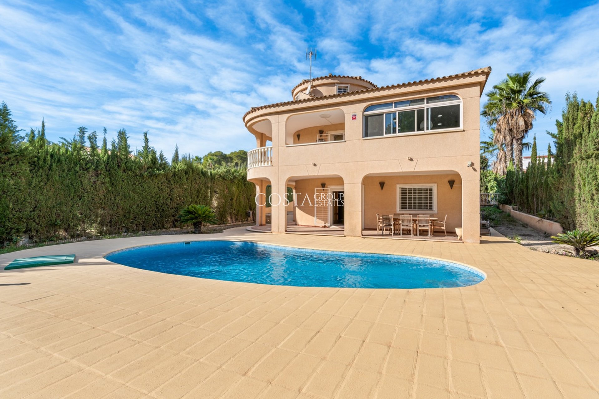 Resale - Villa -
Orihuela - Los Balcones