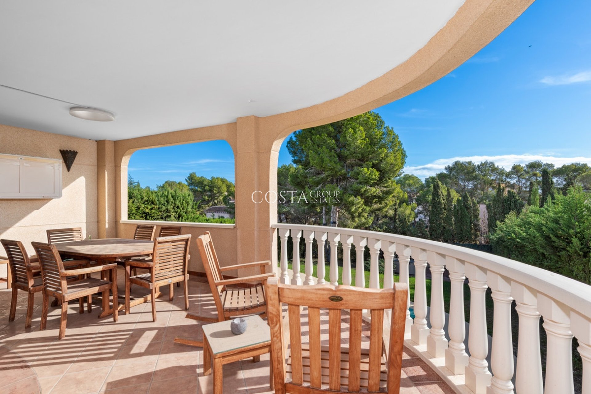 Resale - Villa -
Orihuela - Los Balcones