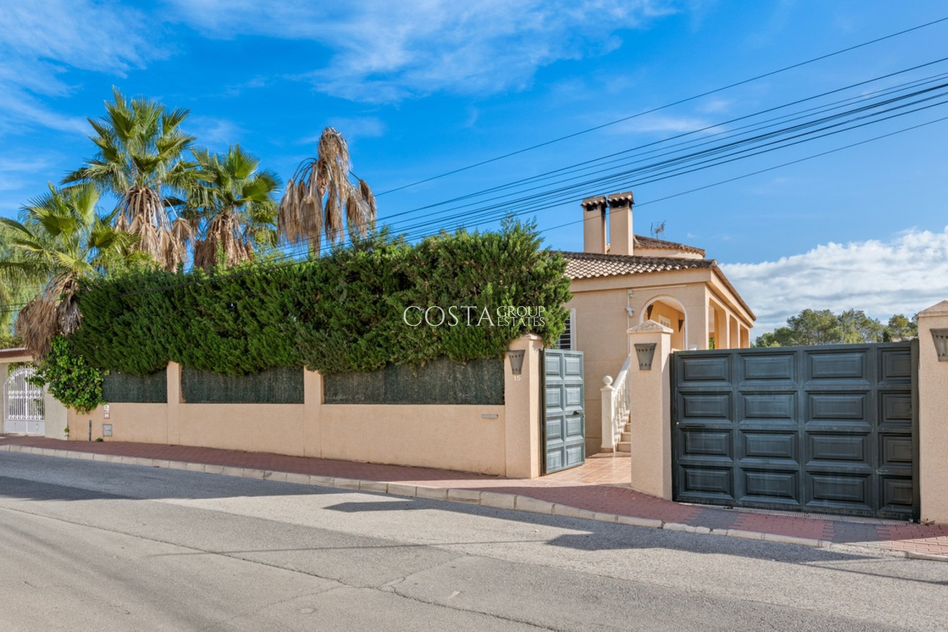Resale - Villa -
Orihuela - Los Balcones