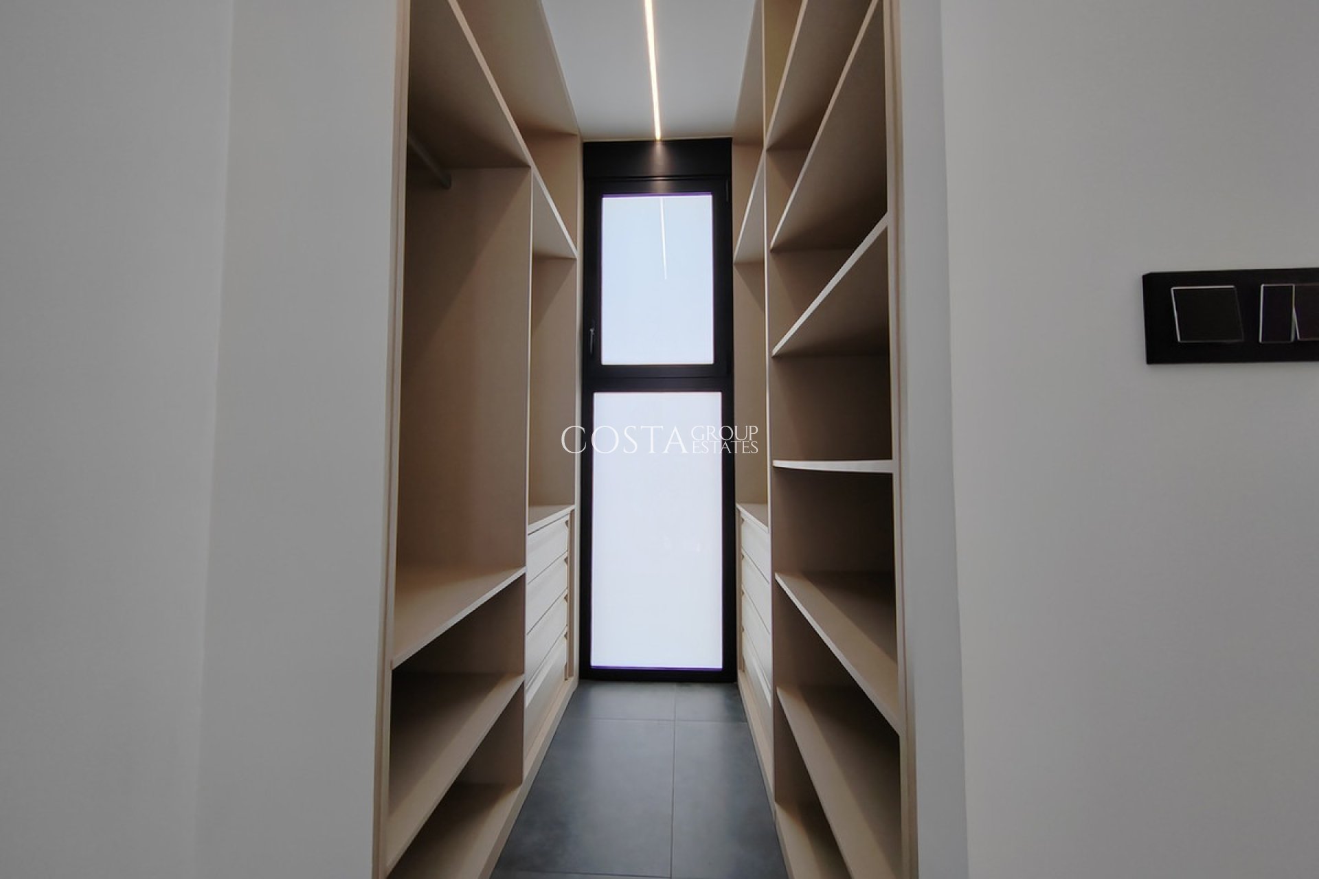 Resale - Villa -
Orihuela - Los Balcones