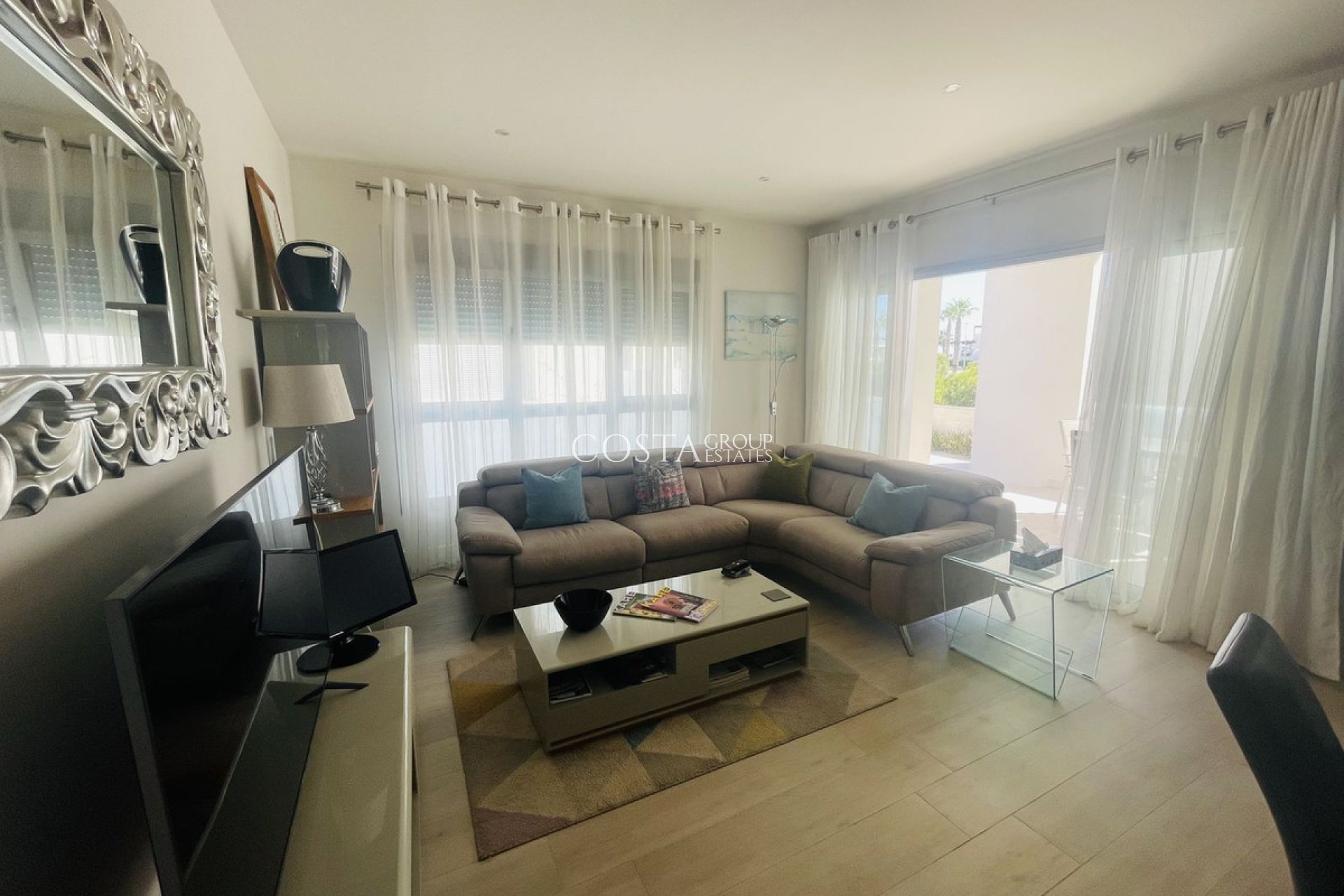 Resale - Villa -
Orihuela - Los Dolses