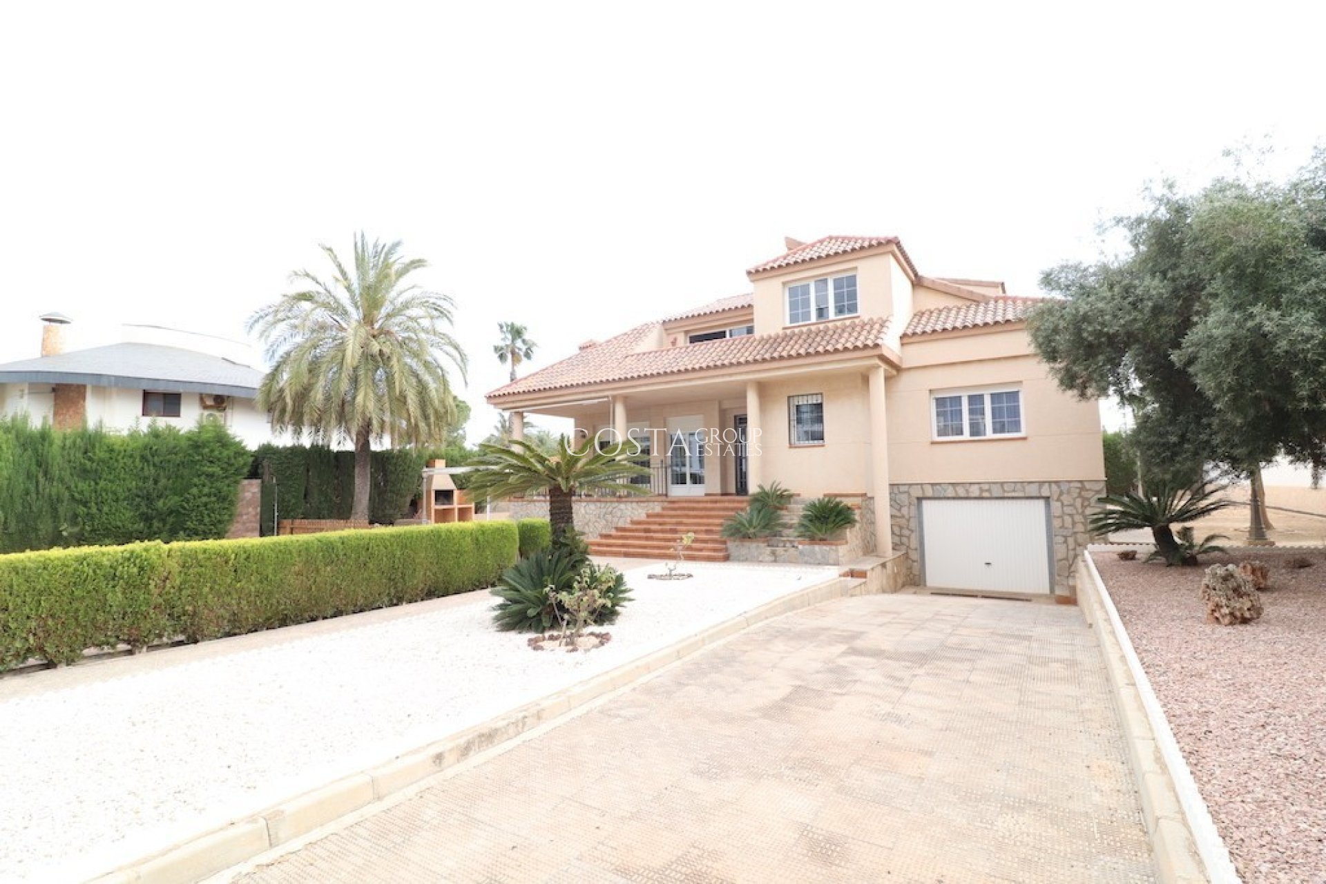 Resale - Villa -
Orihuela - Mil Palmeras