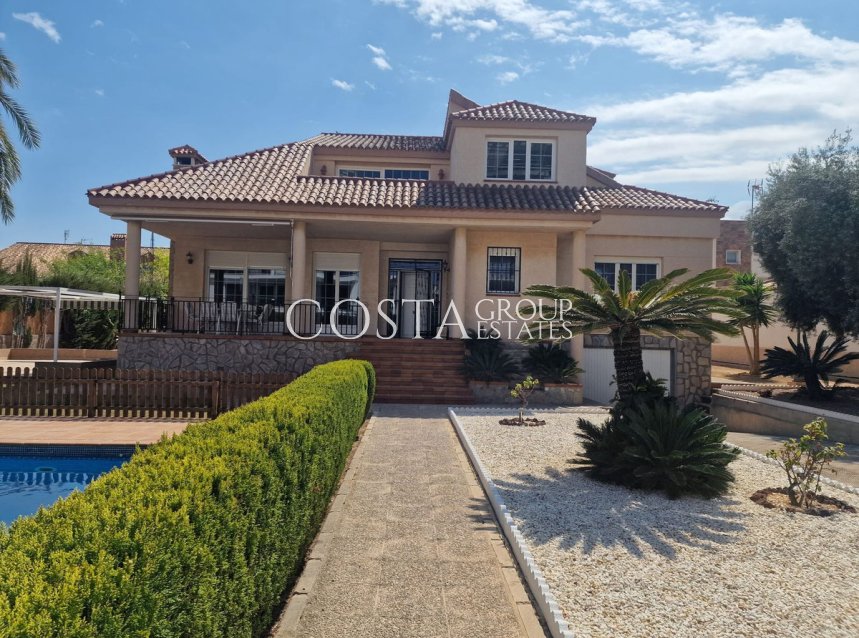 Resale - Villa -
Orihuela - Mil Palmeras