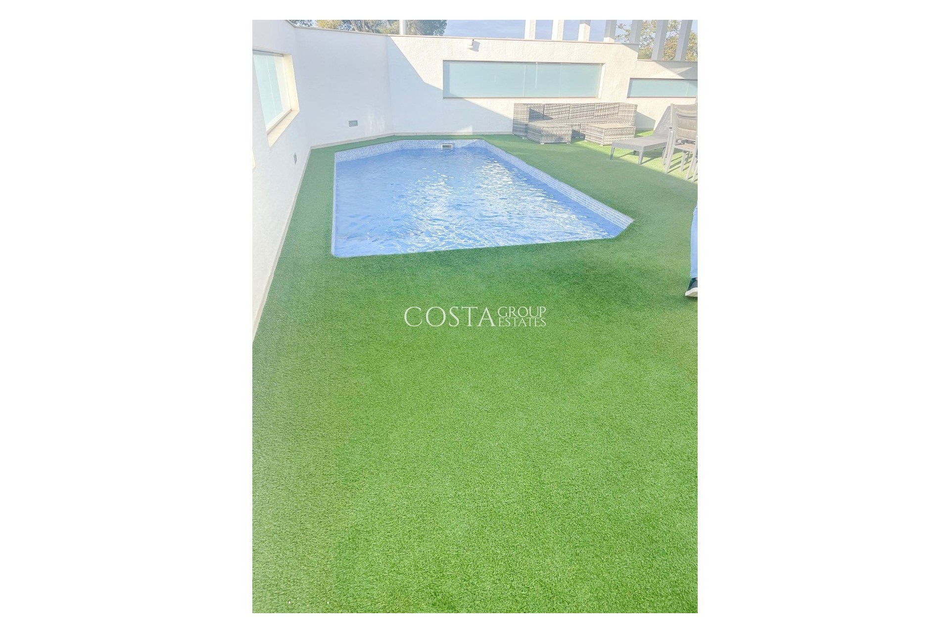 Resale - Villa -
Orihuela - Mil Palmeras