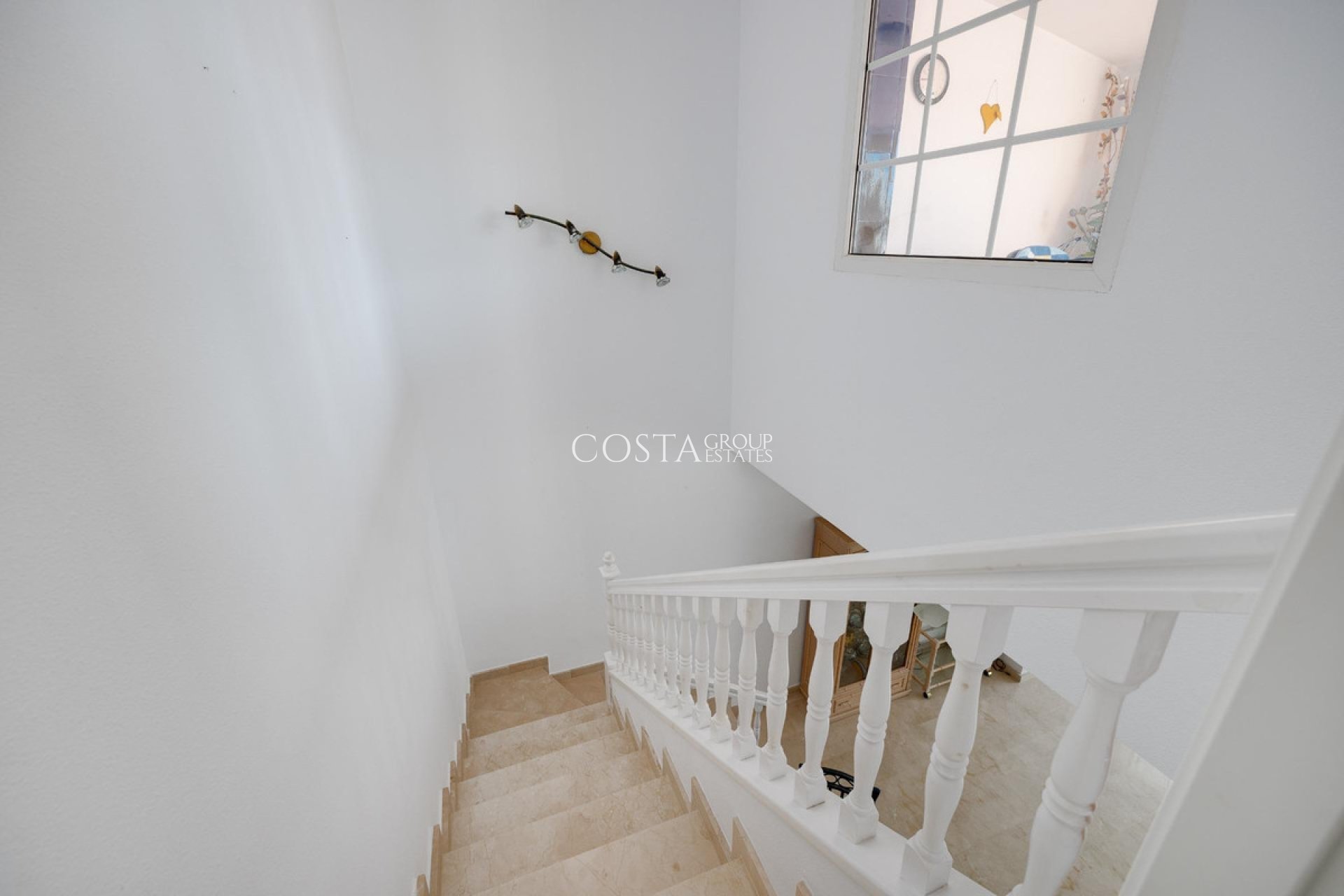 Resale - Villa -
Orihuela - Orihuela Costa