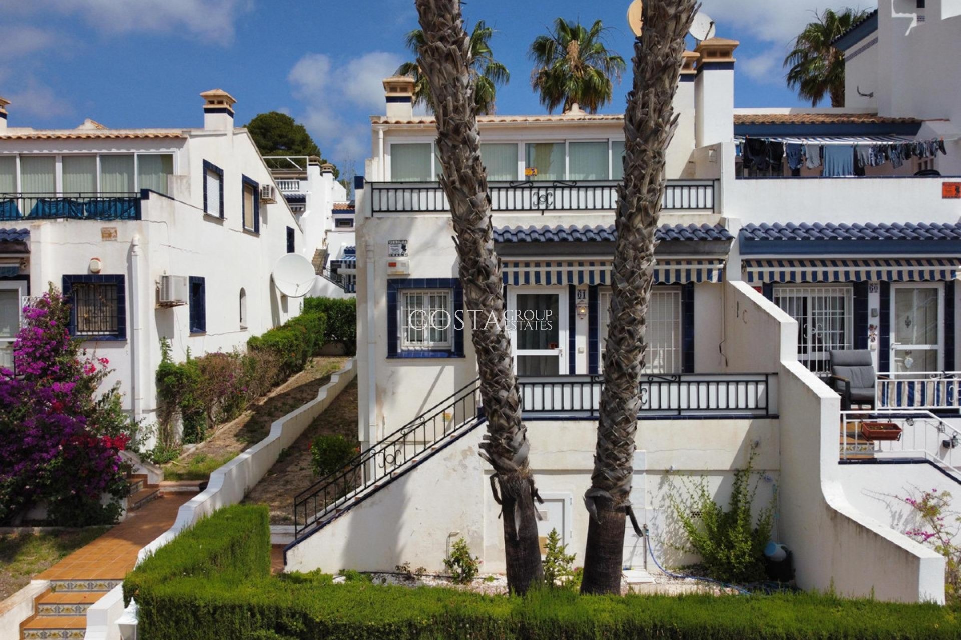 Resale - Villa -
Orihuela - Orihuela Costa