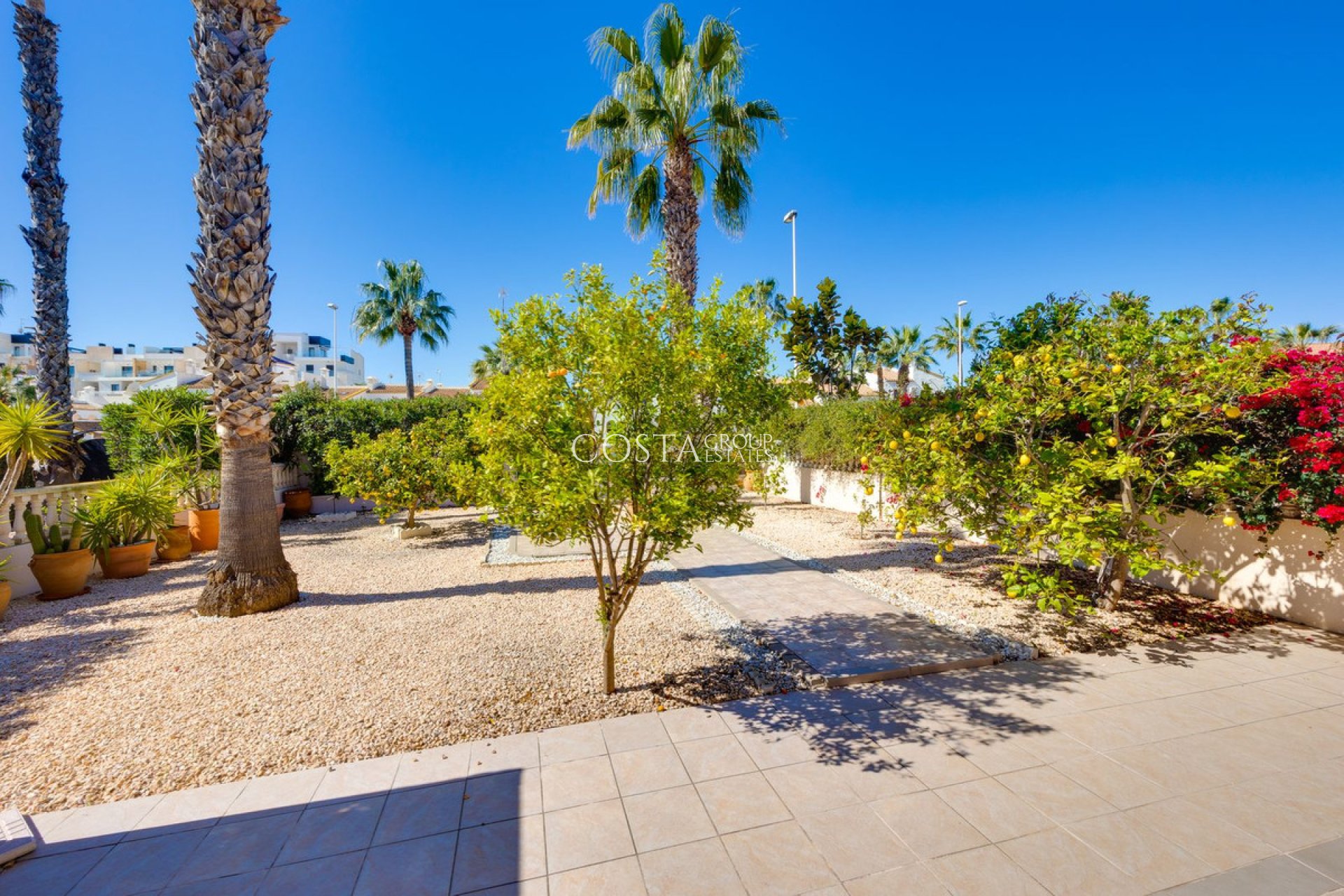 Resale - Villa -
Orihuela - Orihuela Costa