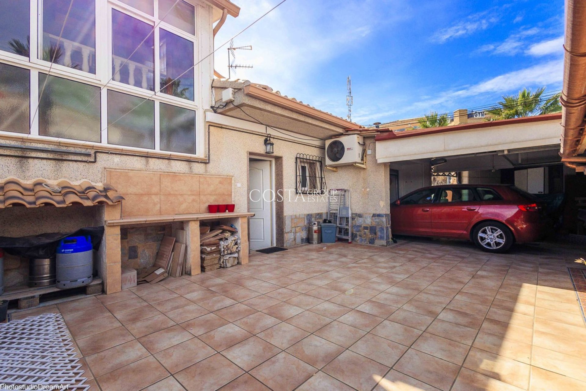 Resale - Villa -
Orihuela - Orihuela Costa