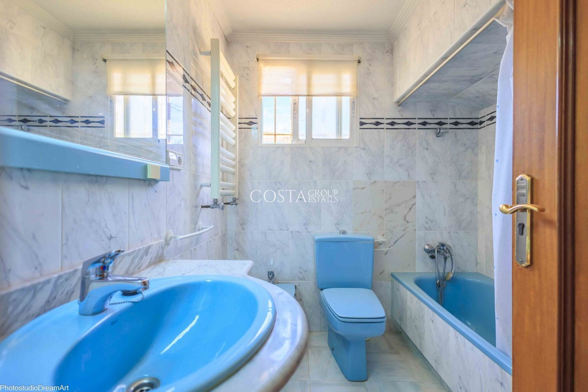 Resale - Villa -
Orihuela - Orihuela Costa
