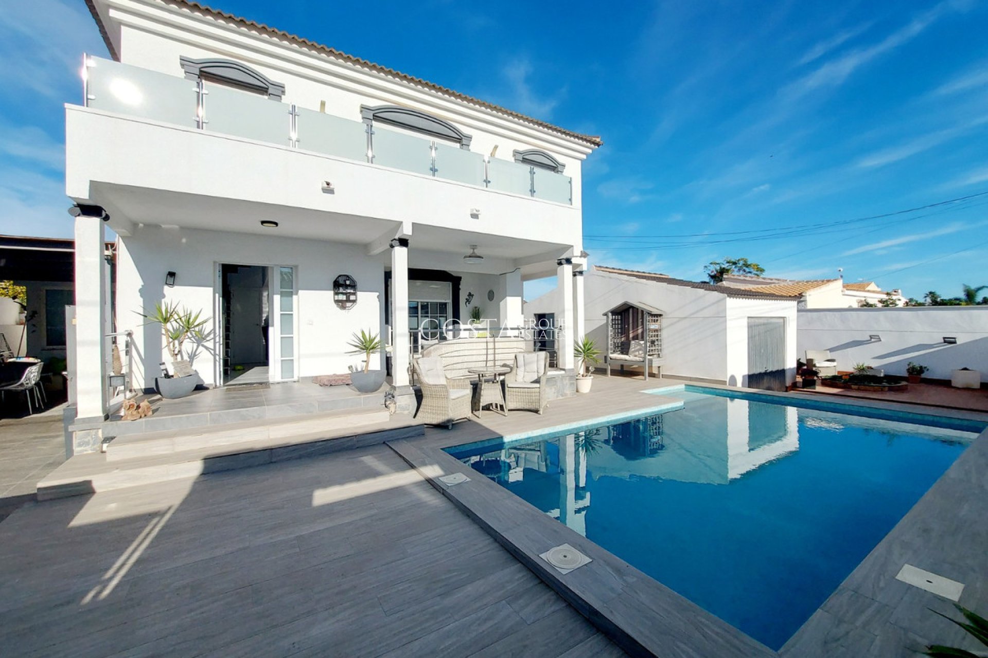 Resale - Villa -
Orihuela - Orihuela Costa