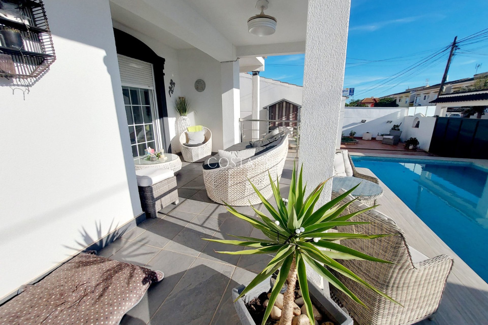 Resale - Villa -
Orihuela - Orihuela Costa