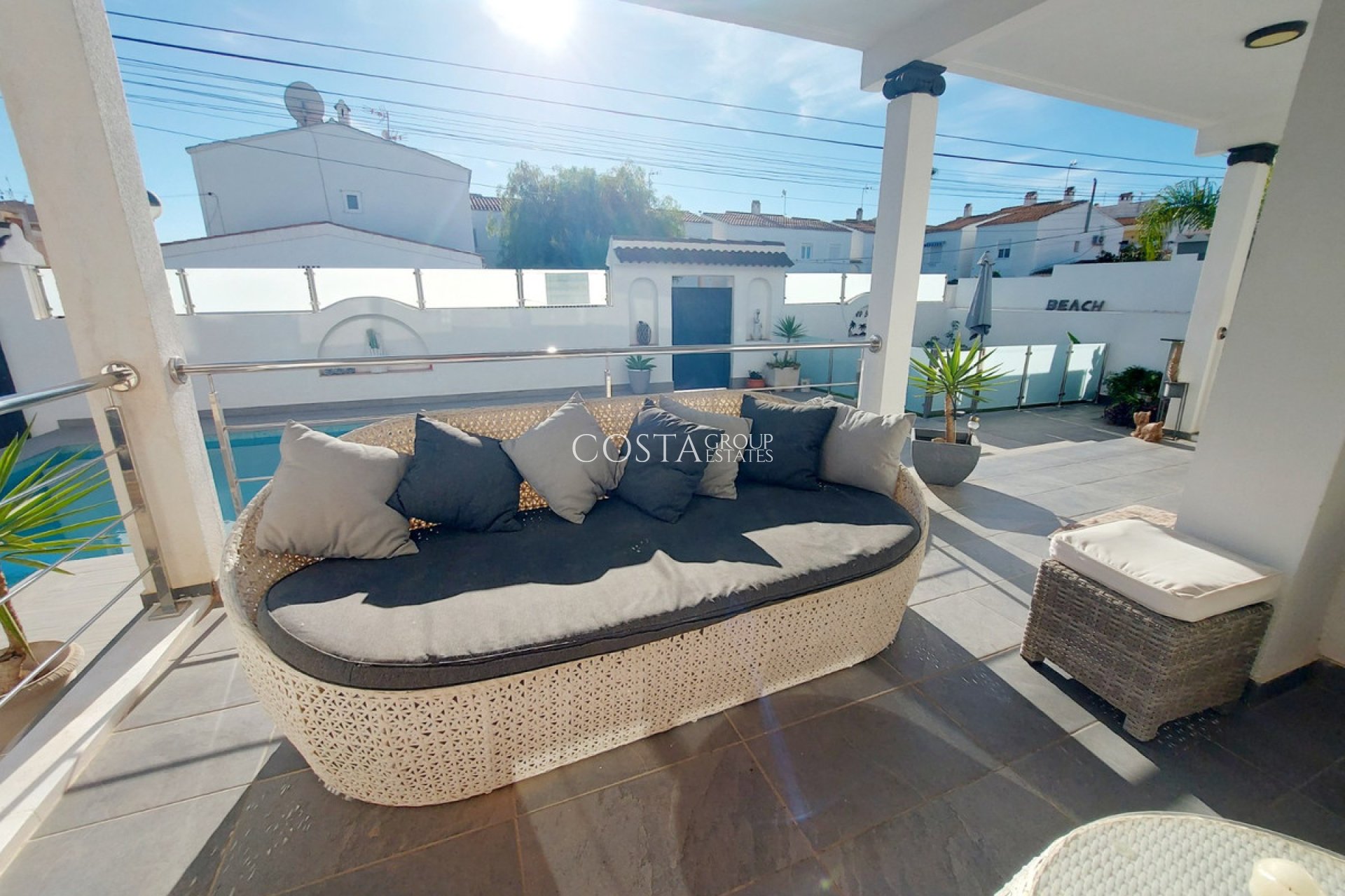Resale - Villa -
Orihuela - Orihuela Costa