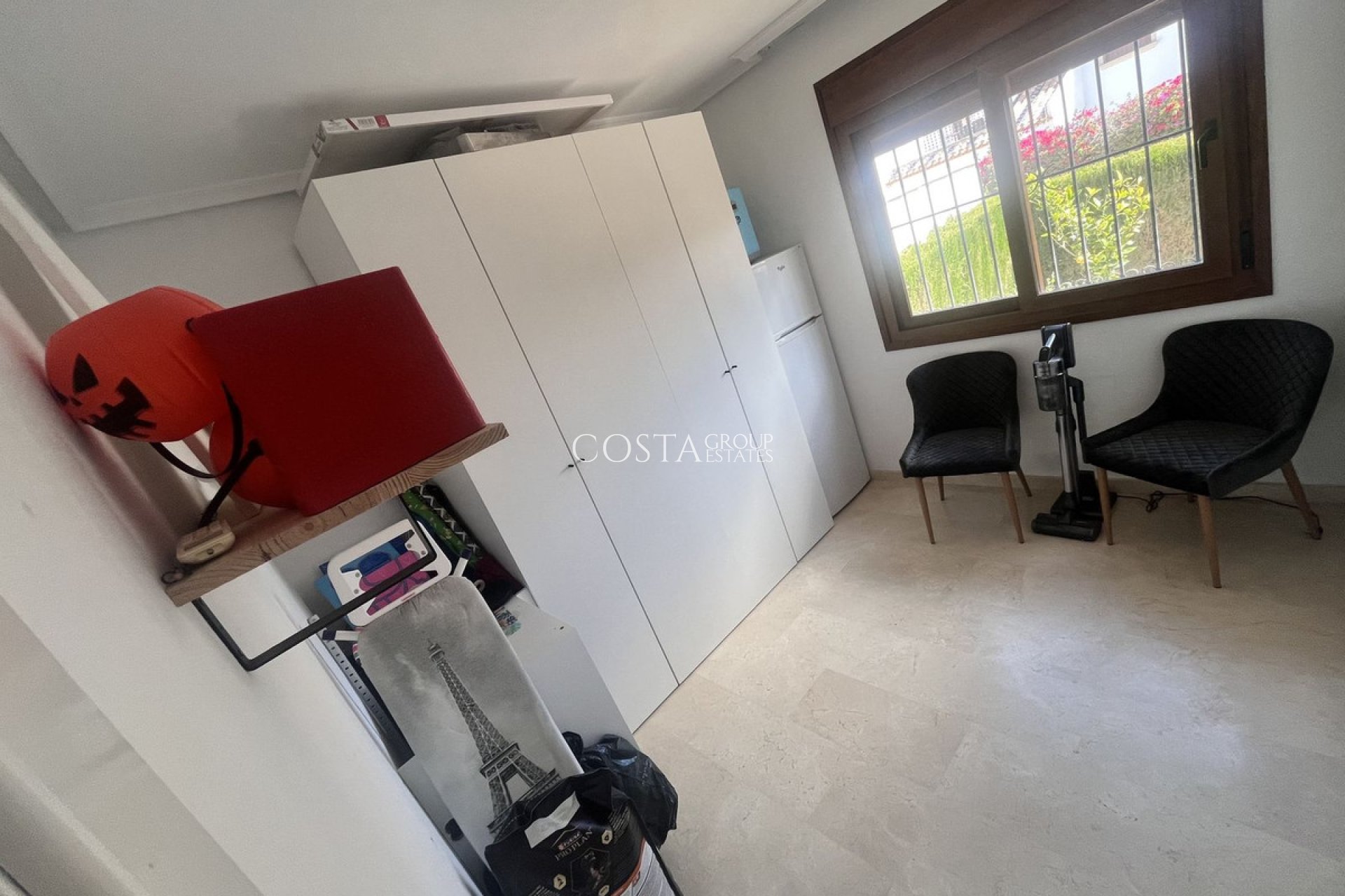 Resale - Villa -
Orihuela - Orihuela Costa