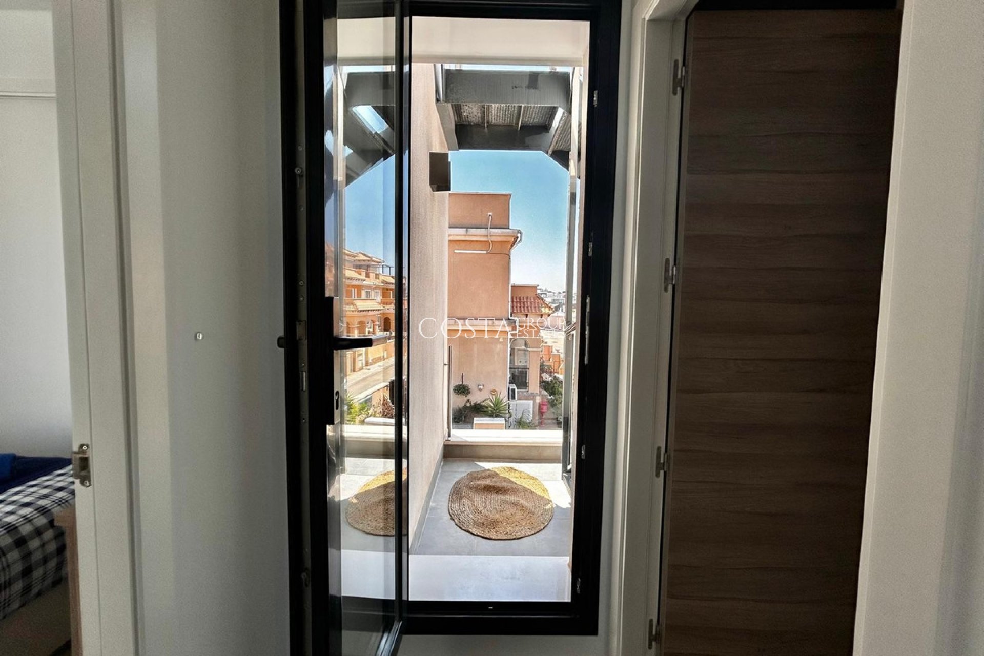 Resale - Villa -
Orihuela - Orihuela Costa