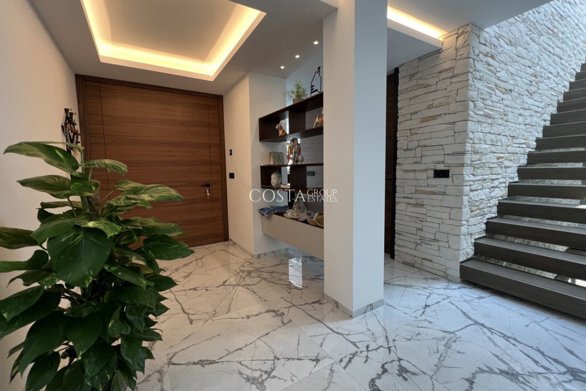 Resale - Villa -
Orihuela - Orihuela Costa