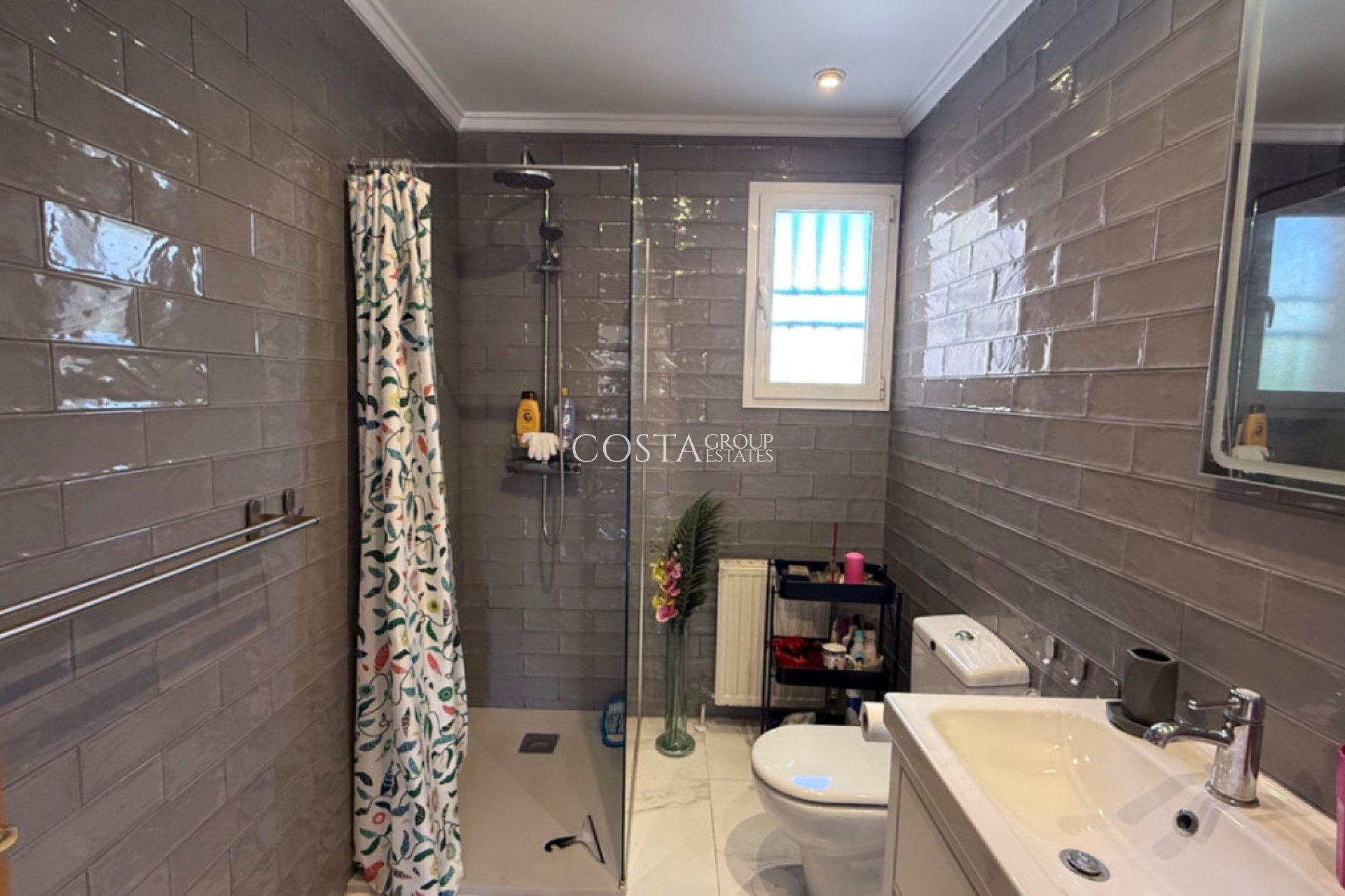 Resale - Villa -
Orihuela - Orihuela Costa