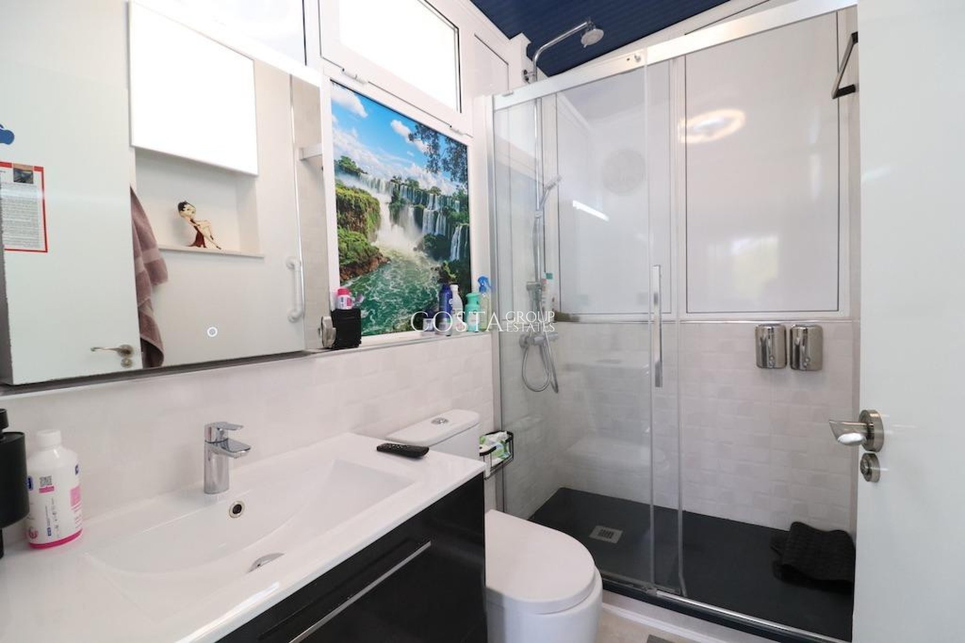 Resale - Villa -
Orihuela - Orihuela Costa