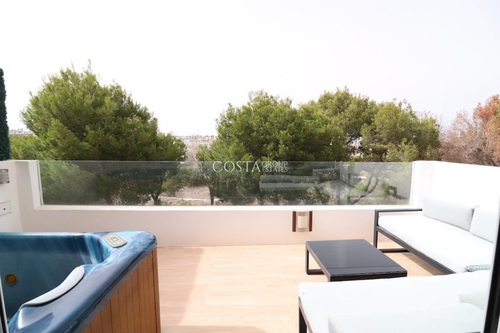Resale - Villa -
Orihuela - Orihuela Costa
